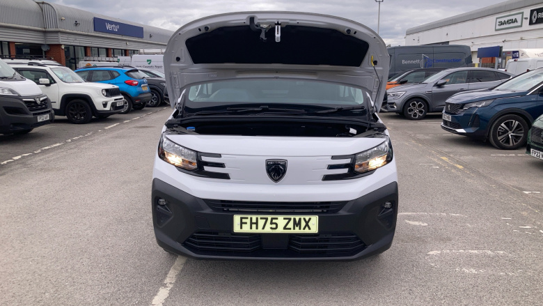 Peugeot Partner Standard Diesel 1.5 BlueHDi 100 Professional Van